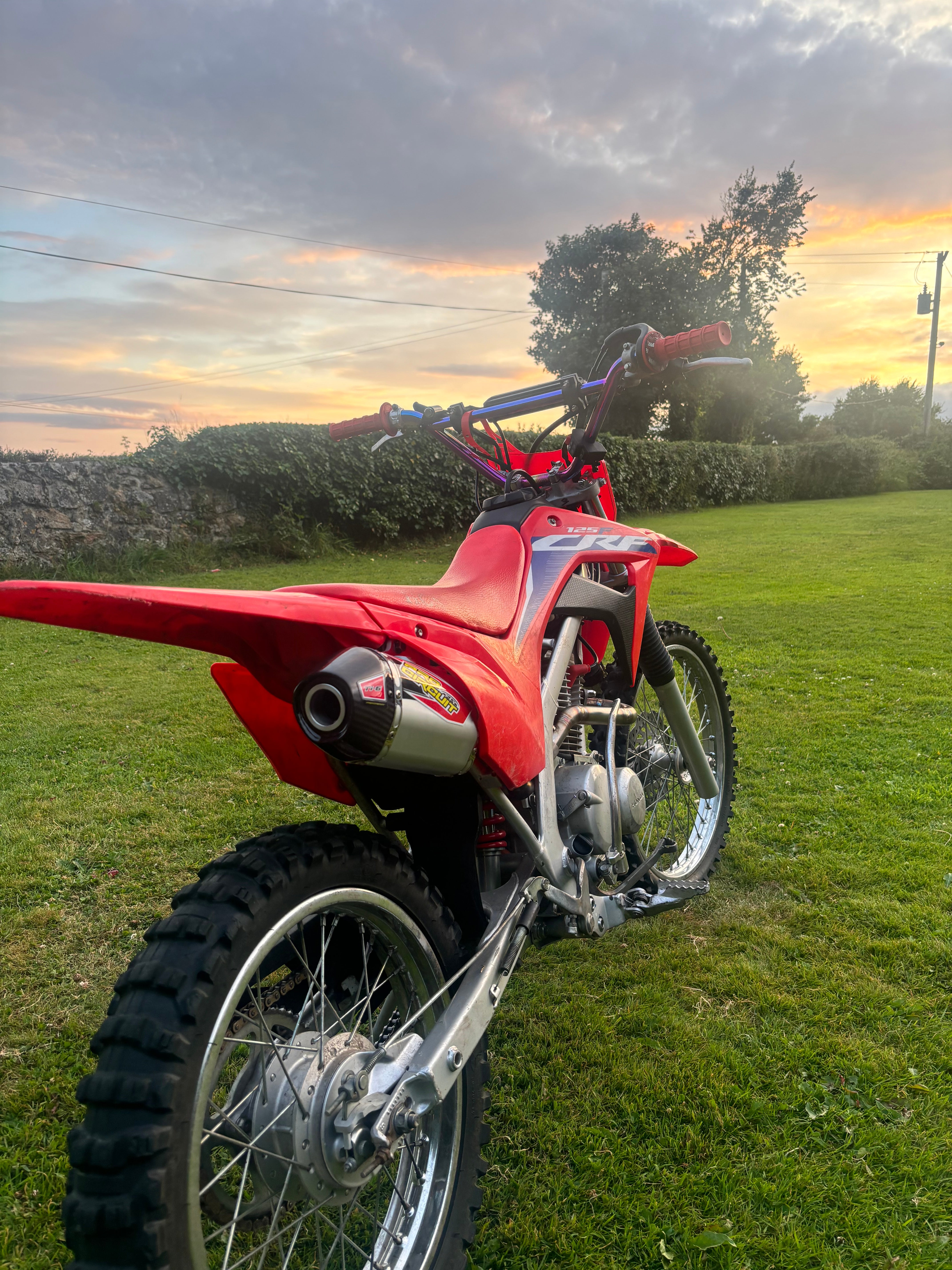 Python Raised bars
